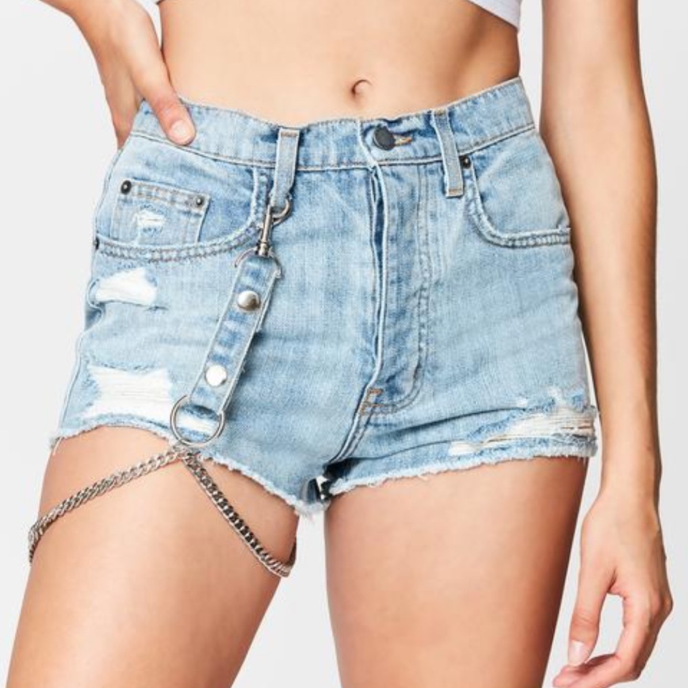 NWT CARMAR Tiatania Shorts with Harness